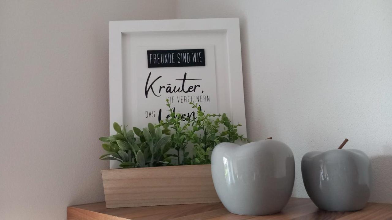 Ferienwohnung Evi'S Herzallerliebst Brilon Exteriör bild